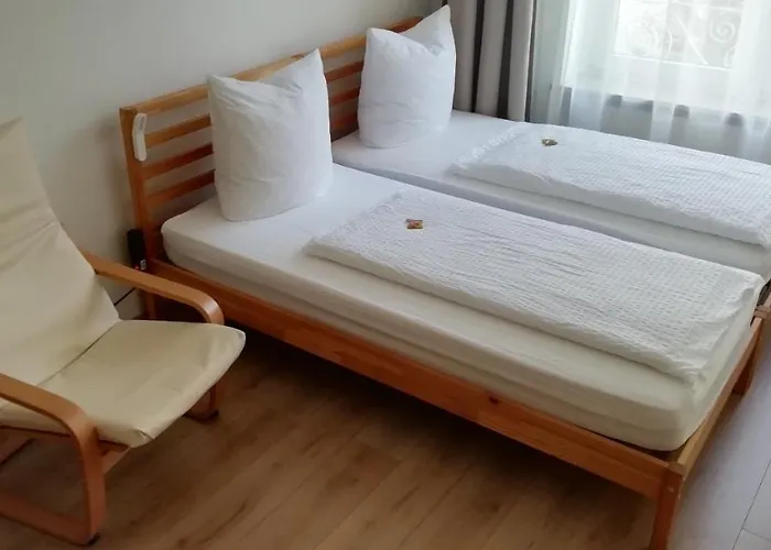 Hanseatic-garni Hotell 2*