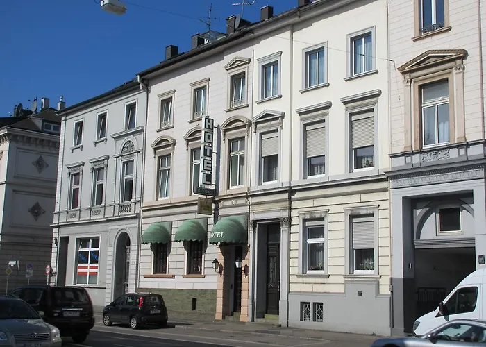 Hanseatic-garni Hotell 2*